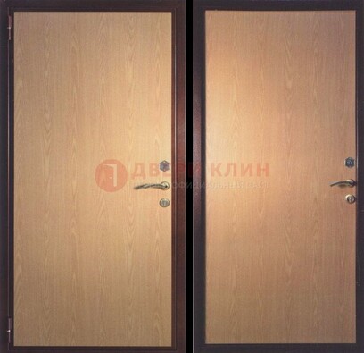 Коричневая металлическая дверь с ламинатом ДЛ-17 в Калуге