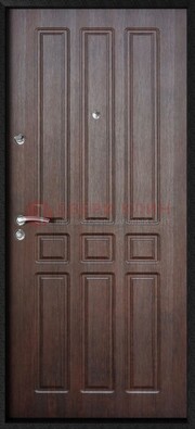 Темная железная дверь с МДФ ДМ-141 в панельный дом в Калуге