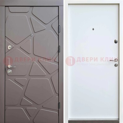 Черная входная дверь с филенчатой МДФ ДМ-216 в Калуге