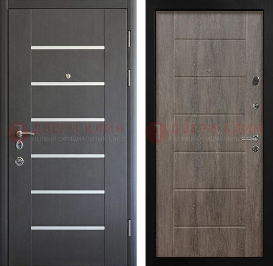 Черная металлическая входная дверь и коричневыми панелями МДФ ДМ-300