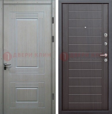 Светлая металлическая дверь с МДФ в квартиру ДМ-355 в Калуге