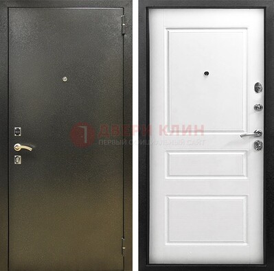 Входная дверь Темное серебро с порошковым напылением и белой МДФ ДП-272 в Калуге