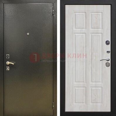 Входная темно-серая дверь с порошковым напылением и МДФ с филенкой ДП-302 в Калуге