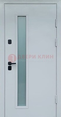 Светлая железная дверь с порошковым напылением ДП-303 в Уфе