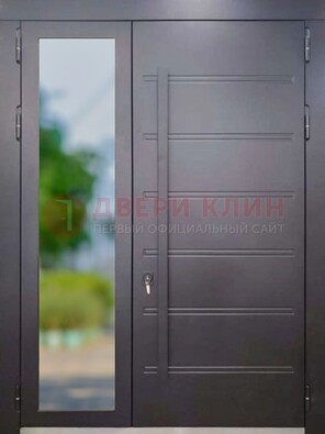 Чёрная двухстворчатая металлическая дверь со стеклом ДС-60 в Калуге