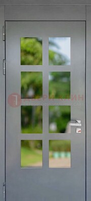 Серая металлическая дверь со стеклом ДС-78 в Калуге