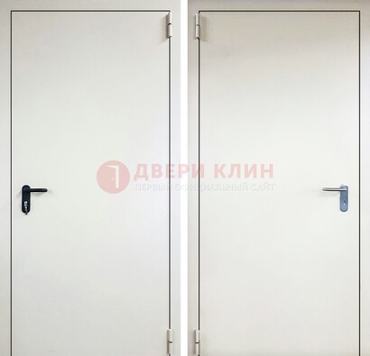 Белая железная техническая дверь ДТ-16 в Калуге