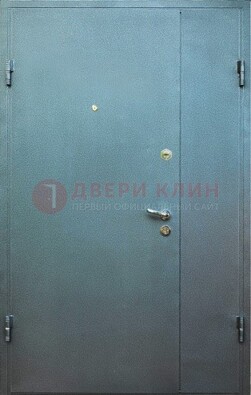 Серая тамбурная дверь ДТМ-34 в Калуге