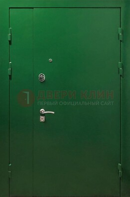 Зеленая распашная тамбурная дверь Порошок ДТМ-47 в Калуге